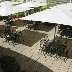 Travel Park Hotel